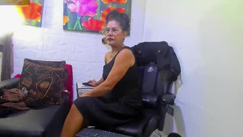 Clare PocaHose online show from February 9, 2026, 2:04 am