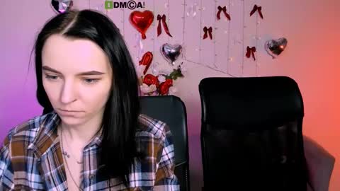 miss_courtney online show from March 4, 2026, 9:48 am