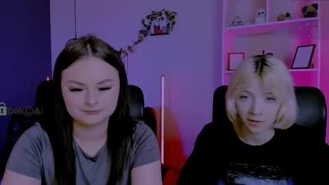 miss_courtney online show from April 14, 2026, 8:42 am