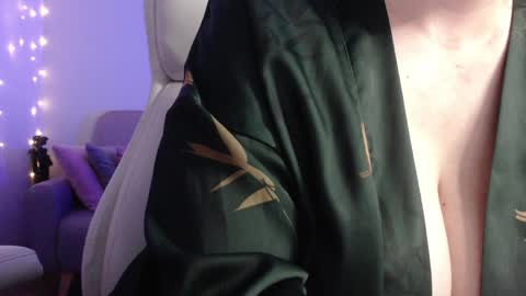 Snapshot of miss_daniels chatting on December 28, 2024, 2:33 am liza online show from December 28, 2024, 2:33 am