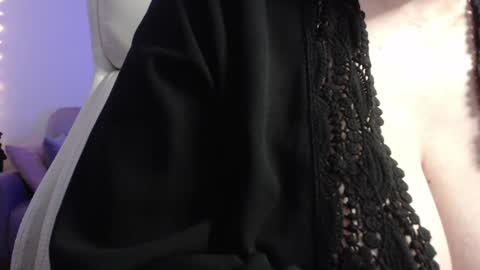 Snapshot of miss_daniels chatting on January 8, 2025, 10:37 pm liza online show from January 8, 2025, 10:37 pm