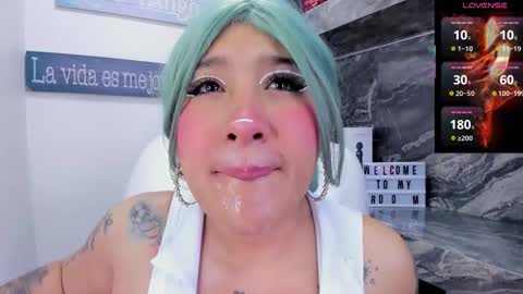 Danika online show from December 2, 2025, 11:04 am