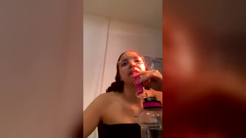 Snapshot of miss_dior1 chatting on February 14, 2026, 2:03 pm miss_dior1 online show from February 14, 2026, 2:03 pm