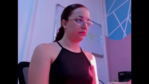 Snapshot of miss_dior1 chatting on February 20, 2026, 2:50 pm miss_dior1 online show from February 20, 2026, 2:50 pm