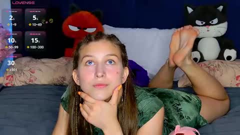 Snapshot of miss_emily_miller chatting on July 7, 2026, 7:18 pm Emily online show from July 7, 2026, 7:18 pm