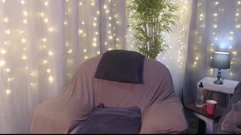 Miss EVA  Email misseva123xxx online show from March 8, 2026, 5:22 am