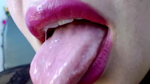 Miss Evoleth online show from February 8, 2025, 9:15 pm