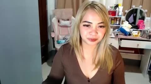 Kira online show from February 23, 2025, 5:45 am