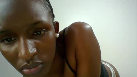 kiki online show from October 12, 2025, 11:31 am