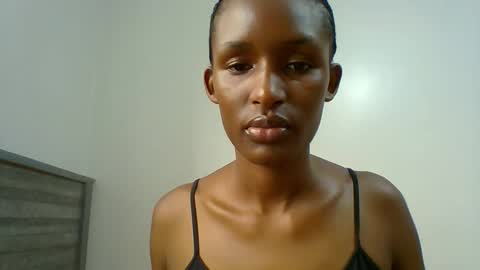 kiki online show from October 13, 2025, 7:52 am