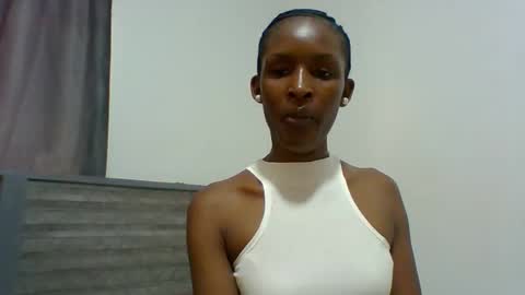kiki online show from October 19, 2025, 8:15 am