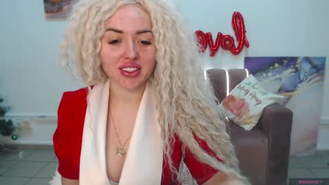 Snapshot of miss_kiten chatting on February 5, 2025, 8:25 pm miss_kiten online show from February 5, 2025, 8:25 pm