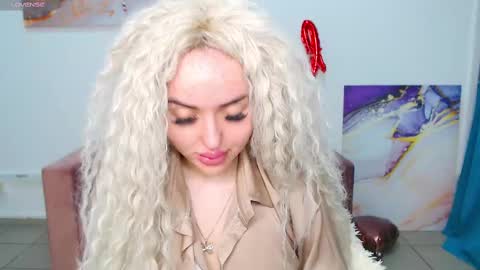 Snapshot of miss_kiten chatting on February 18, 2025, 8:47 pm miss_kiten online show from February 18, 2025, 8:47 pm