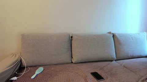 Kitty online show from September 14, 2025, 2:22 am