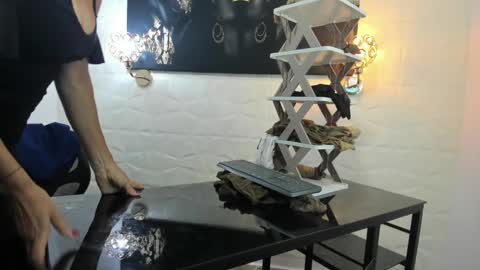 lucero online show from February 15, 2025, 11:58 pm