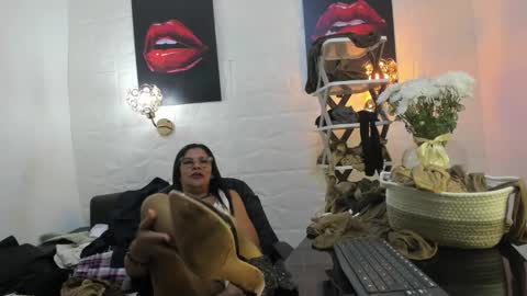 lucero online show from March 9, 2025, 5:00 am