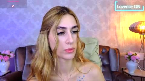 Snapshot of miss_martini chatting on October 23, 2025, 6:45 am   online show from October 23, 2025, 6:45 am