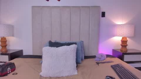 miss_milf_ online show from July 8, 2026, 8:02 pm