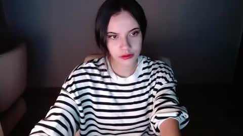 Snapshot of miss_nat chatting on July 9, 2026, 3:21 am Nat online show from July 9, 2026, 3:21 am