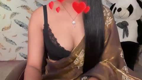 miss_queen99 online show from November 21, 2025, 7:18 am