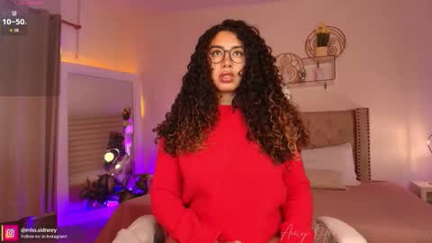 Amy Olivera online show from October 28, 2025, 1:25 pm