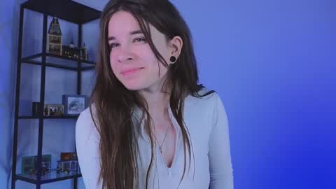 Spider girl Help me reach 10 likes online show from January 21, 2025, 9:24 am