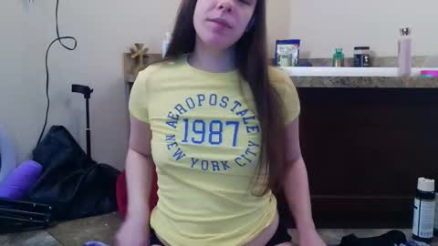 Bella online show from March 27, 2026, 2:28 pm