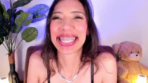 Miss Veronica online show from April 15, 2026, 2:02 pm