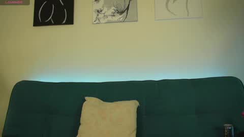 viixen online show from February 26, 2025, 6:04 am
