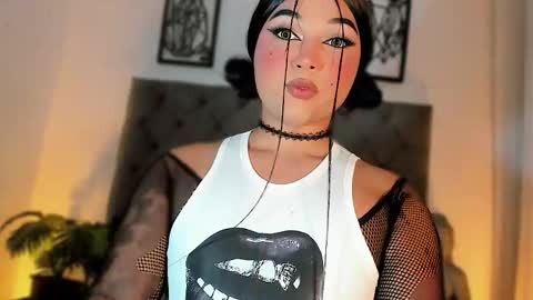 miss_zz online show from March 23, 2026, 6:45 pm