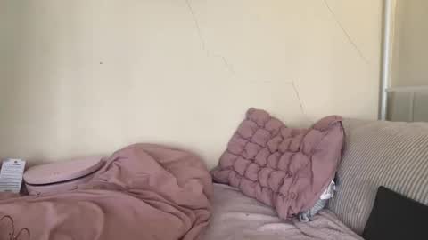 Snapshot of missabel chatting on April 5, 2026, 6:27 pm Abel online show from April 5, 2026, 6:27 pm