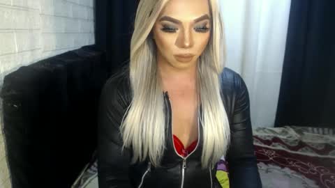 Snapshot of missaira69 chatting on December 5, 2024, 12:19 am AIRA online show from December 5, 2024, 12:19 am