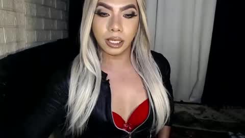 Snapshot of missaira69 chatting on February 22, 2025, 12:16 am AIRA online show from February 22, 2025, 12:16 am