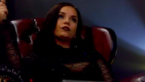 Snapshot of missalicereign chatting on April 16, 2026, 5:41 am AliceReign online show from April 16, 2026, 5:41 am