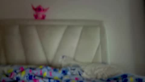 Ameliahs online show from March 4, 2026, 12:27 am