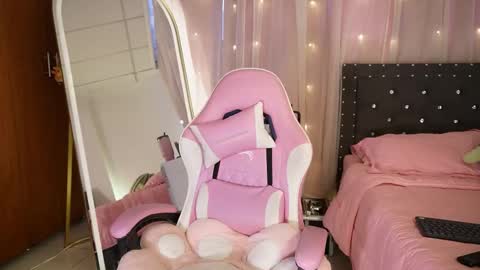 missara_ online show from March 21, 2026, 7:06 pm