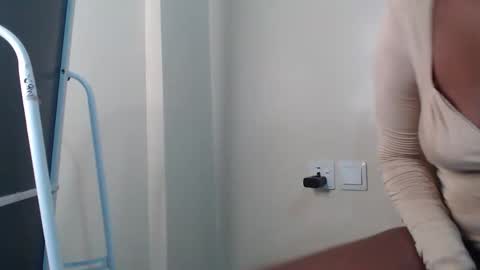 callmebaby online show from March 11, 2026, 1:44 am