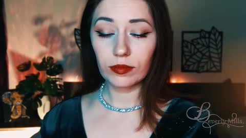 Snapshot of missbeverlymills chatting on February 22, 2025, 9:04 pm The divine Beverly online show from February 22, 2025, 9:04 pm
