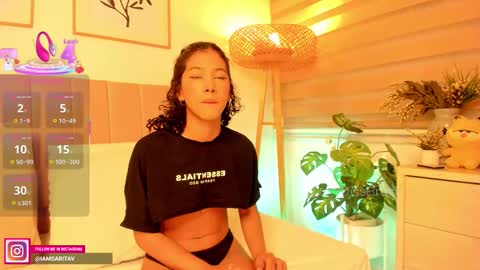 Sara Vanegas online show from November 19, 2025, 12:49 pm