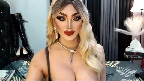 PRIESTESS CHANNEL online show from February 16, 2025, 9:59 pm