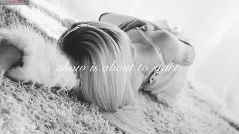 Chloe freelance model Please your thumbs up are important  online show from February 8, 2026, 2:48 am