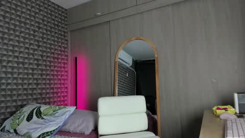 Dhana  online show from February 4, 2026, 9:48 am