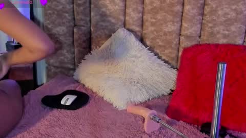 DIONNE online show from December 19, 2025, 12:01 pm