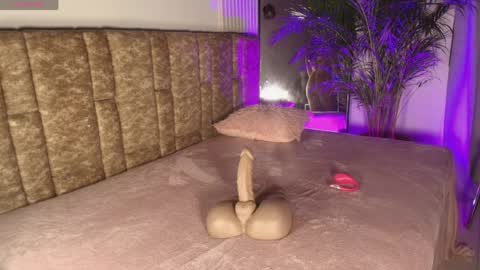 Snapshot of missdionne__curly chatting on April 2, 2026, 10:46 am DIONNE online show from April 2, 2026, 10:46 am