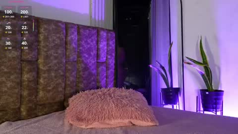 Snapshot of missdionne__curly chatting on April 9, 2026, 11:04 am DIONNE online show from April 9, 2026, 11:04 am