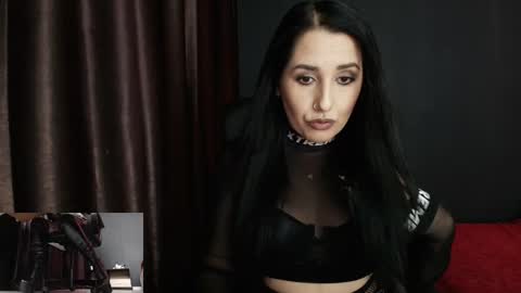 Miss online show from October 4, 2025, 9:24 pm