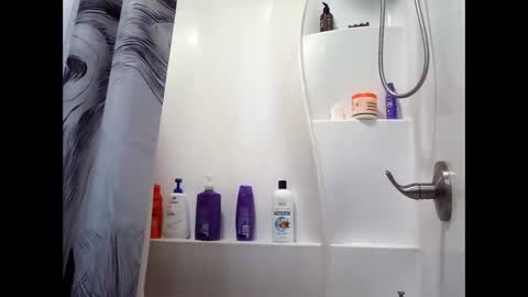 MissEeva online show from December 24, 2024, 10:06 pm