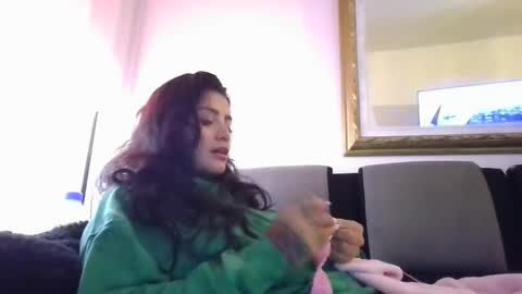 Snapshot of misselii chatting on January 26, 2025, 5:13 am melodie online show from January 26, 2025, 5:13 am