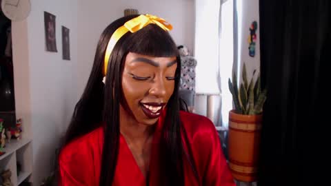 Emilie Diaz online show from April 9, 2026, 4:12 pm