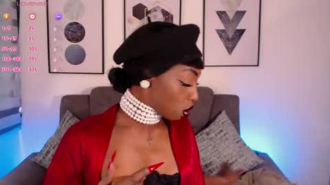 Snapshot of missemilie1 chatting on August 3, 2026, 3:38 pm Emilie Diaz online show from August 3, 2026, 3:38 pm